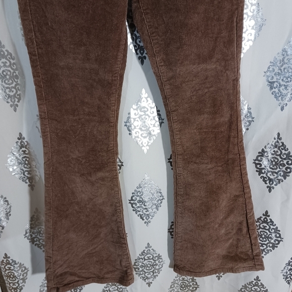 Shein High-Waisted Brown Flare Leg Corduroy Size 4 - Picture 6 of 14